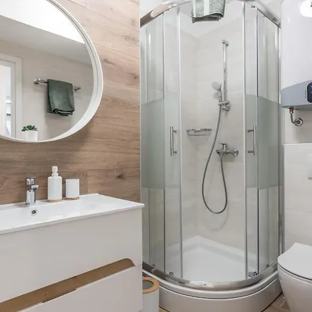 Norah With Private Parking Appartement *